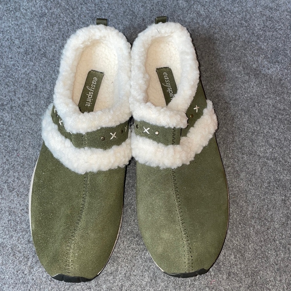 East spirit fleece lined slippers